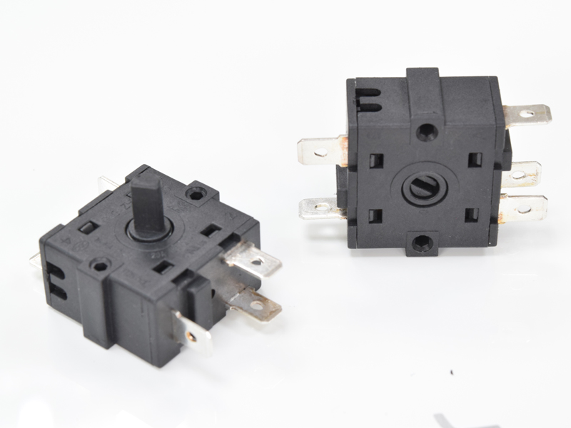 CR30 Rotary Switches Up To 20A